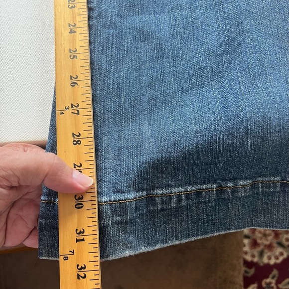 EUC Women's Vigoss Dark Blue Flare Jeans Size 9/32" Inseam Super Nice (A2) - Picture 13 of 13